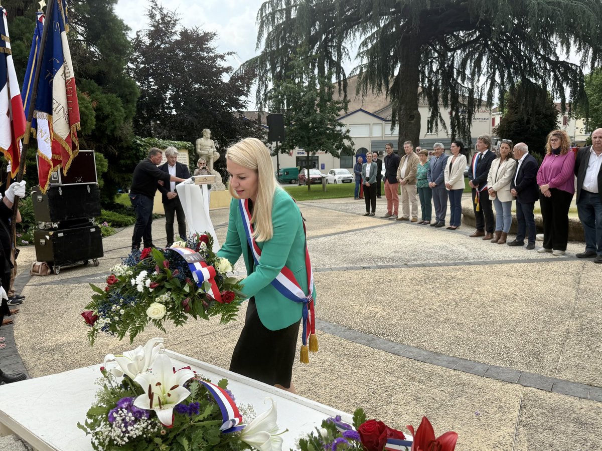 HeleneLaporteRN's tweet image. 🇫🇷 Ce matin à #Tonneins pour la cérémonie d'hommage aux morts pour la France en #Indochine. Des dizaines de milliers de soldats y laissèrent leur vie de 1946 à 1954, honneur à eux !