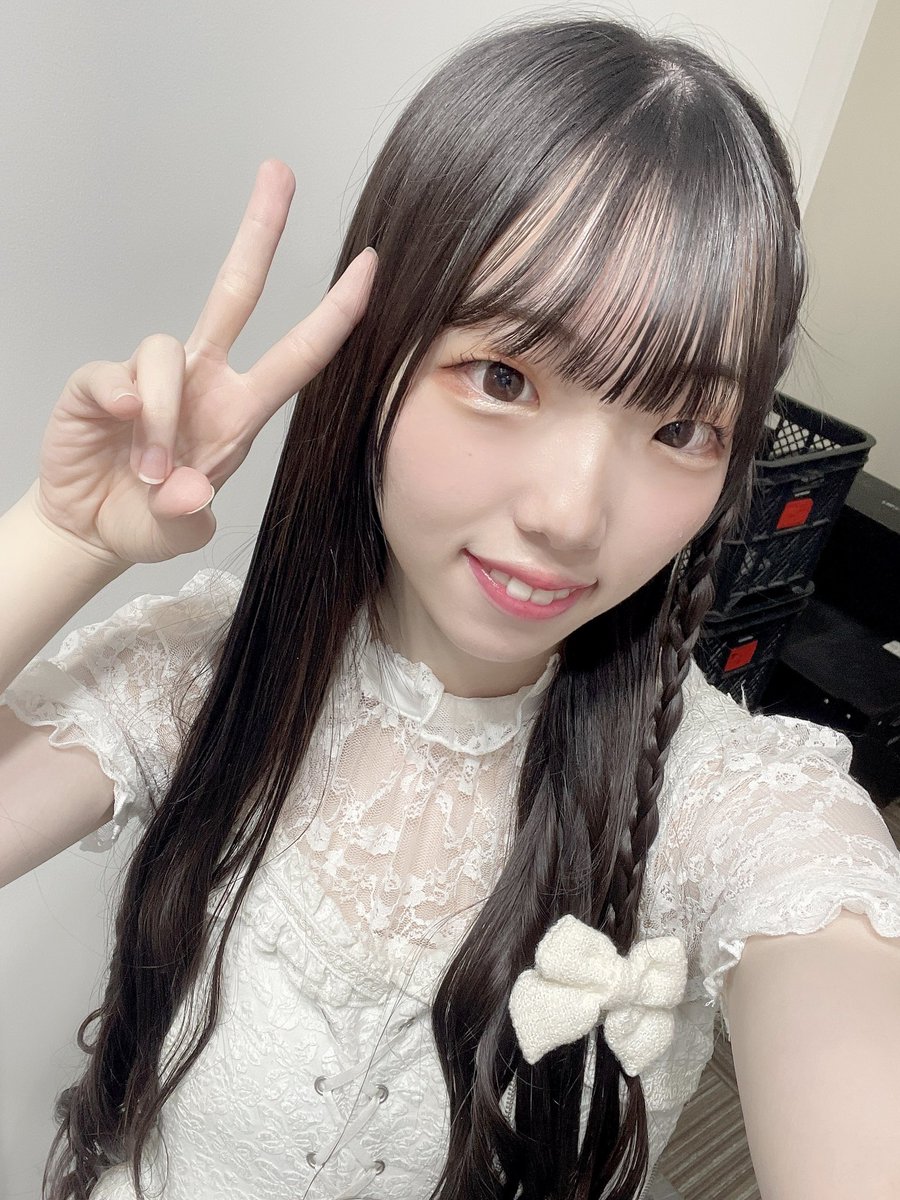 品川グランドホール
横浜ランドマークホール
２本ありがとうございました！！

朝早くから品川駆けつけてくれた方も横浜来てくれた方もありがと♡

1日ホールLIVEで大きなステージ楽しかったなぁヽ(*＾ω＾*)ﾉ