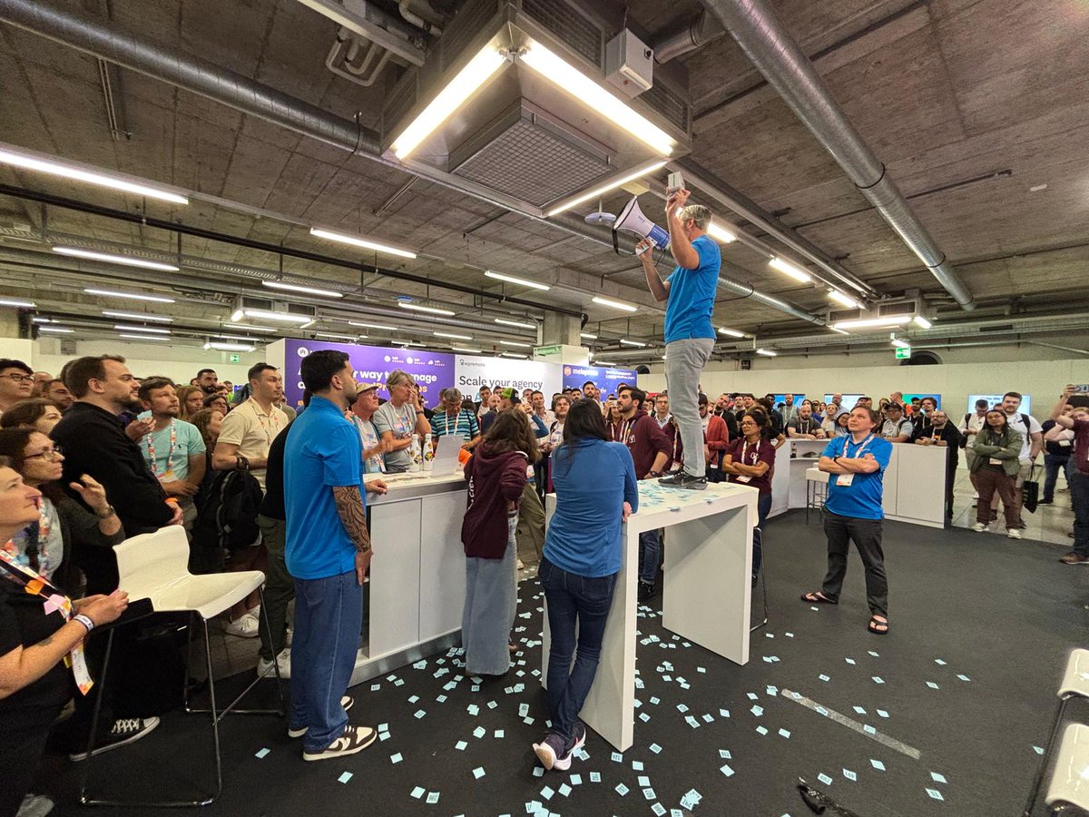 yoast's tweet image. What a weekend! 🎉
Huge thanks to everyone who stopped by the Yoast & @Bluehost booth at @WCEurope in Basel, your energy made it unforgettable!
From games to giveaways and great conversations, we loved every moment.
See you next year! 💜
#Yoast #Bluehost #WordPress #WCEU25