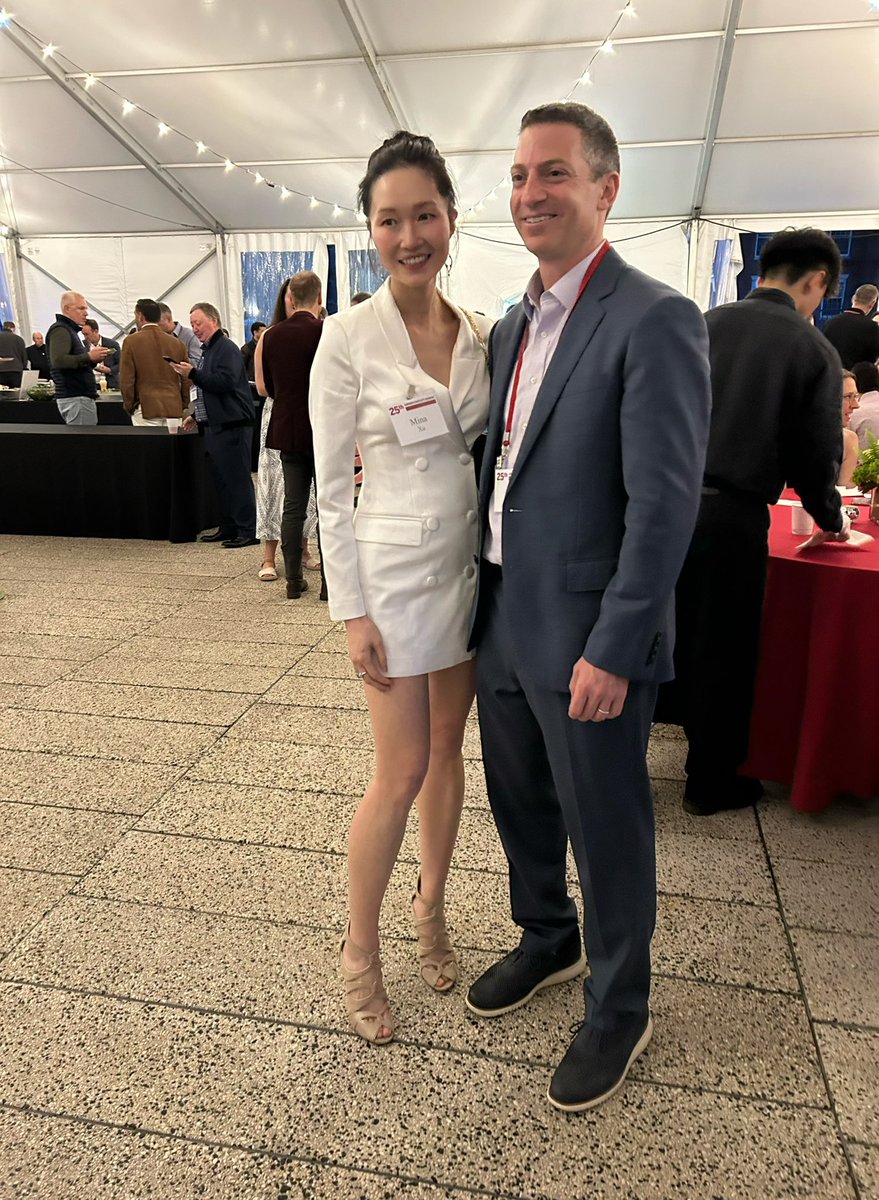 Mina L Xu (@minaxu7) on Twitter photo Celebrity sightings at my 25th college reunion. Pseudo-selfie with Conan who photobombed our class photo and meeting the fabulous <a href="/DrMDavids/">Matthew Davids, MD, MMSc</a> — thank you for all that you do for lymphoma patients around the world! Celebrity sightings at my 25th college reunion. Pseudo-selfie with Conan who photobombed our class photo and meeting the fabulous <a href="/DrMDavids/">Matthew Davids, MD, MMSc</a> — thank you for all that you do for lymphoma patients around the world!