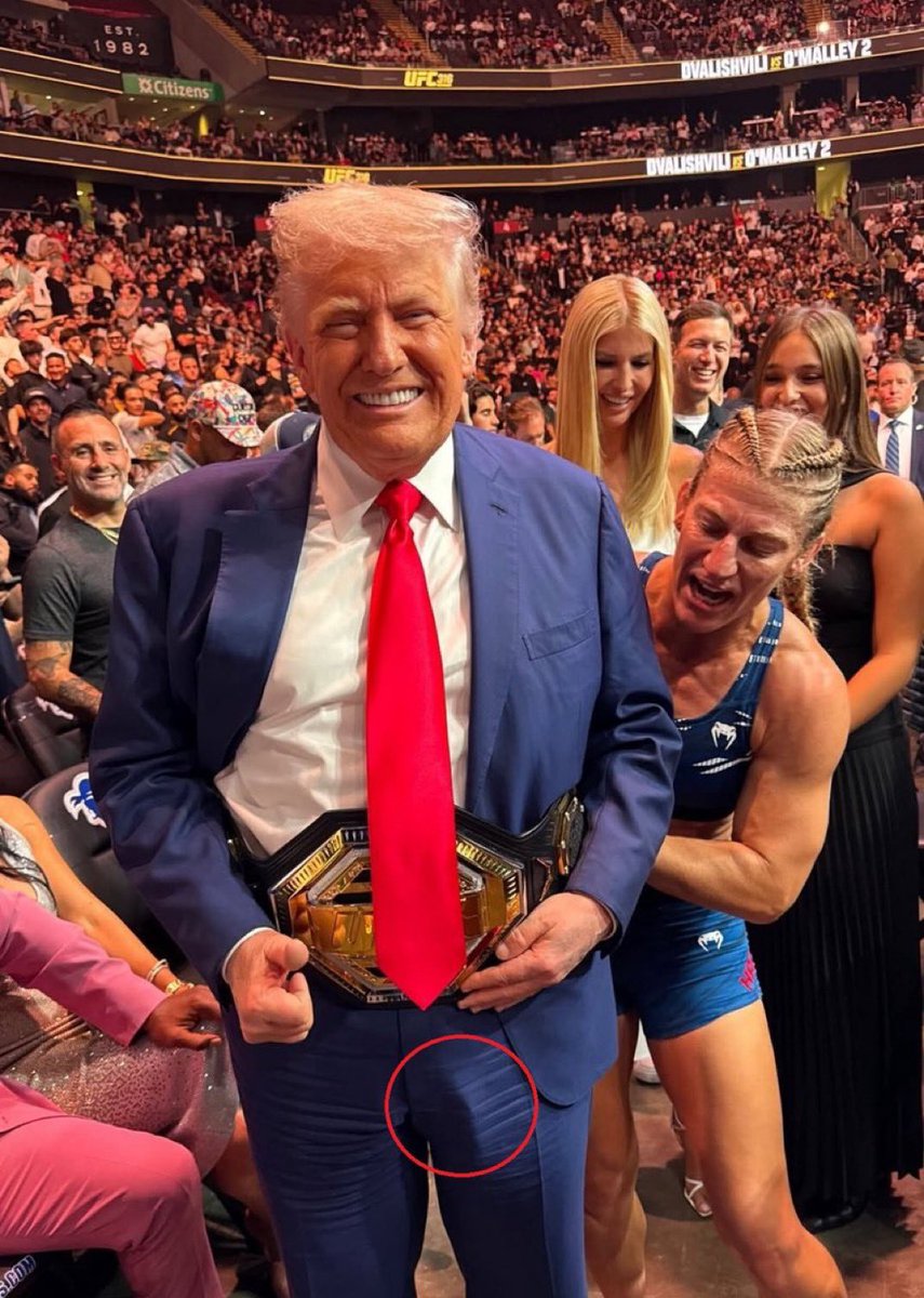 ConcreteGoat's tweet photo. @gordongekko #TrumpCock
7ixeB37dkMpMscdoUNyWd4riv5y9uUfEv4voq9frpump https://t.co/KkCGtLrCY1