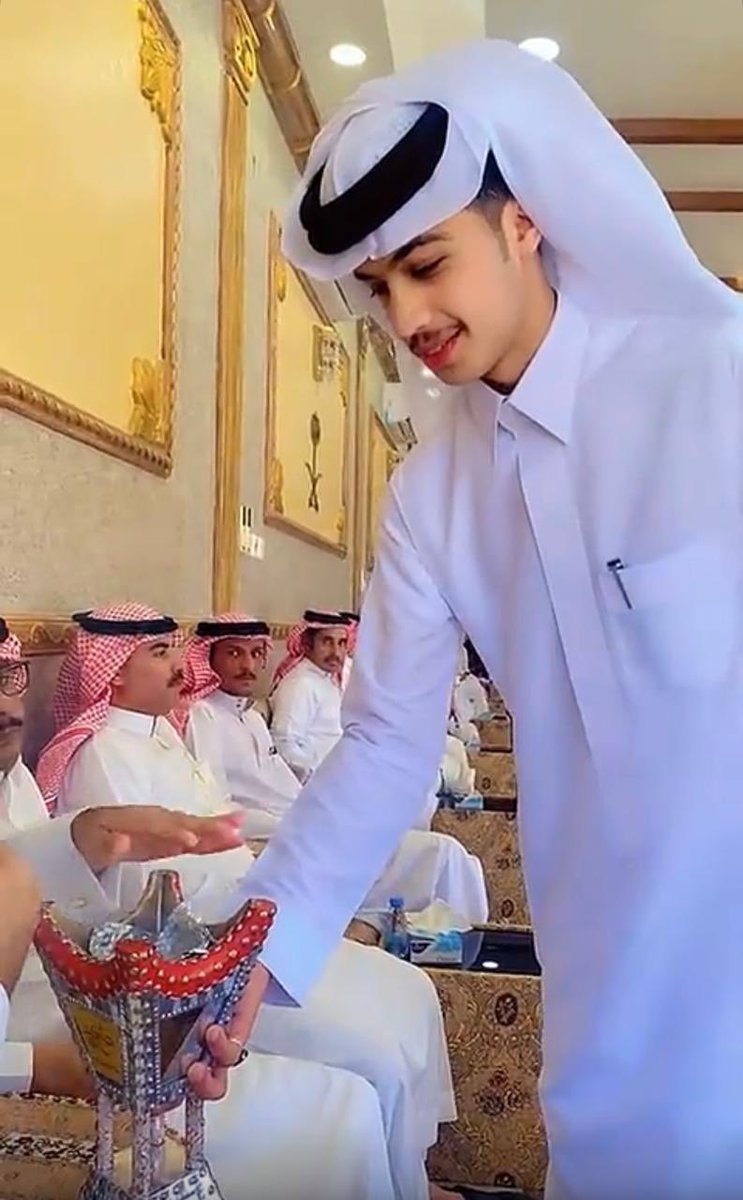 Hamoud_shammari's tweet photo. من العادات الأصيلة والتقاليد  الكريمة في منطقة #الجوف ومعظم المناطق والمحافظات والقرى الشمالية، أن أفراح العيد تستمر لأربعة أو خمسة أيام، تتوالى خلالها الولائم والمناسبات في أوقات الظهيرة والمساء، وسط أجواء تغمرها المحبة، وتتجسّد فيها قيم الطيب والكرم لأبناء وطننا الغالي 
🇸🇦 https://t.co/f5oDDhh7ha