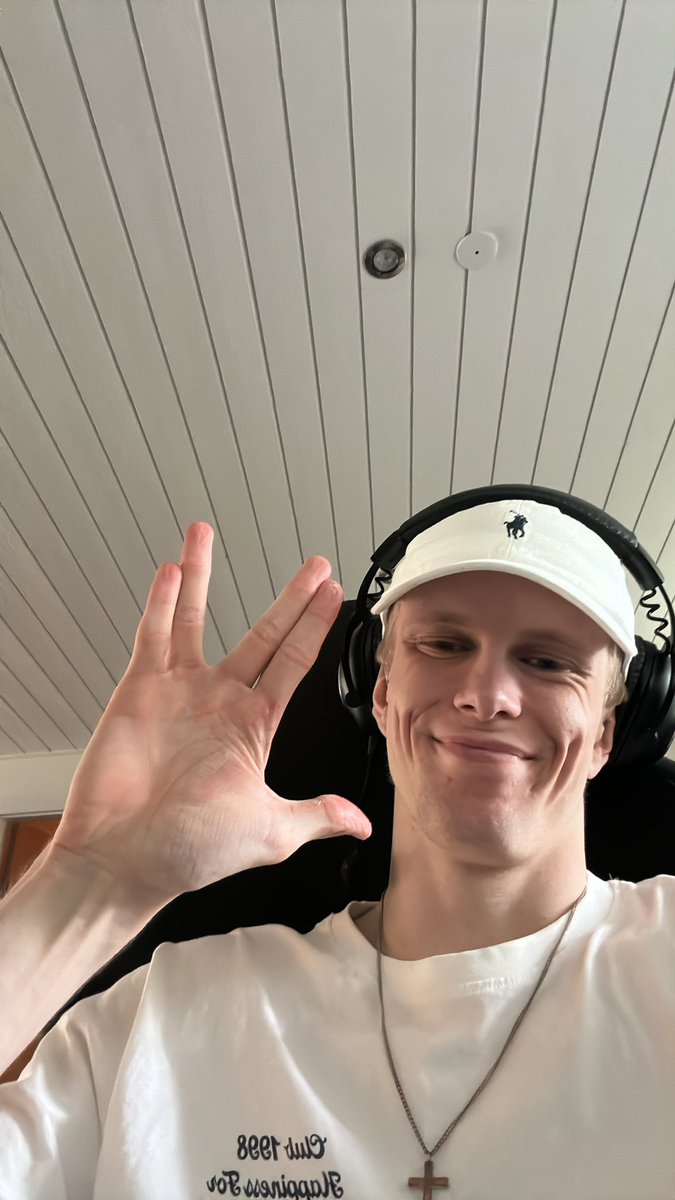 Regards and thanks to everyone for support on the stream was a wild ride. Got 3 kills this stream so not bad i would say. Much live everyone we will figure it out 😤