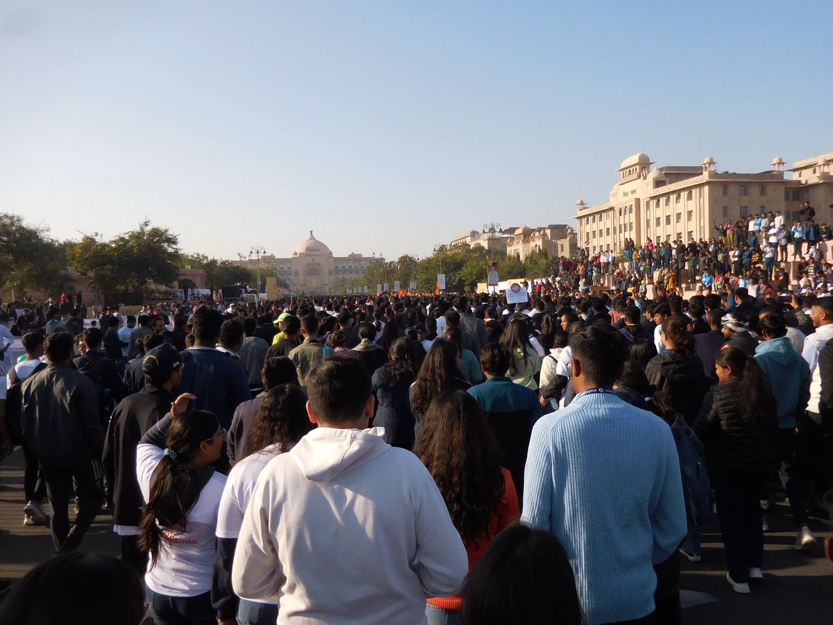 NSS_SXCJ's tweet image. Run for Vikasit Bharat Rajasthan 2024, held on Dec 12 &amp;amp; organized by Govt of Rajasthan, saw spirited participation across the state. Youth, specially-abled &amp;amp; citizens joined the marathon to support a healthier, united India. #ViksitBharat #RunForDevelopment #Rajasthan