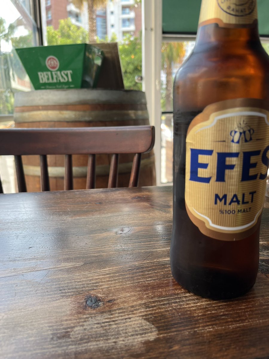 Çok özür dilerim ama gay gibi rakı ya da viski içecek değilim.