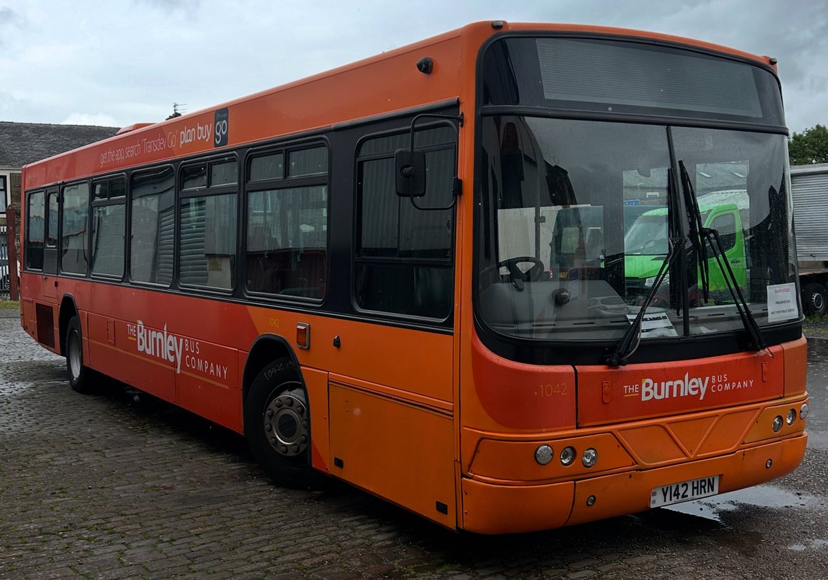 (Preserved) The Burnley Bus Company 1042 - Y142 HRN

Seen at Town and District in Great Harwood