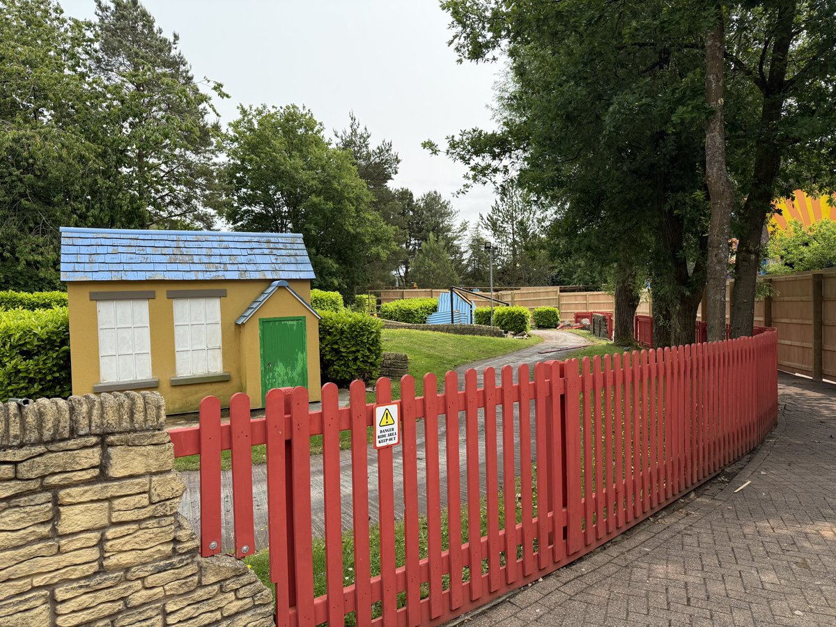 Construction hoarding is in the process of being installed around the former site of Postman Pat Parcel Post, following the ride's permanent closure in the last week, with the ride's hardware and theming already in the process of being removed.