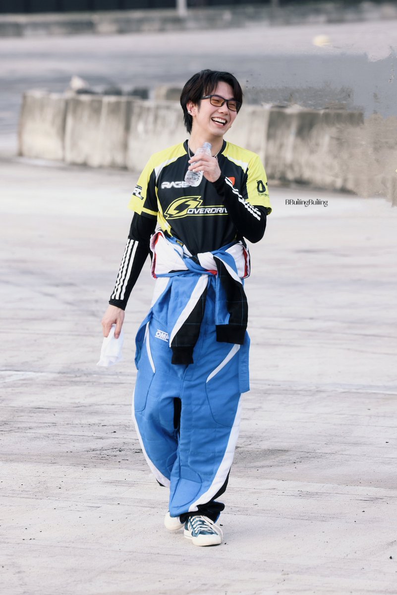I hope you are always happy and free～

BUILD DRIFT CAR SHOW 

#HappyBuildOnTrack
#BuildJakapan #Beyourluve 
<a href="/JakeB4rever/">BIU.</a>