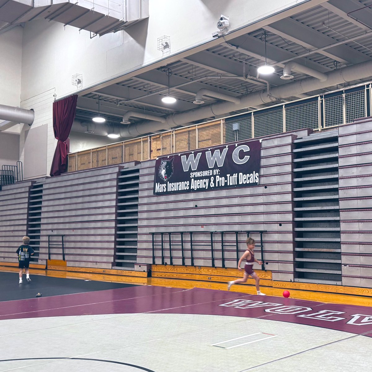 Wolves_WC's tweet image. 🐺 WOLVES WRESTLING SUMMER KICKOFF CLASSIC 🏆
From Tots to High Schoolers — the mats are ready and the action’s about to begin!
A great day for wrestling, heart, and hustle. 
Let’s go, Wolves! 💪🤼‍♂️
#WolvesWrestling #SummerKickoffClassic #WeRPR #FolkstyleWrestling
