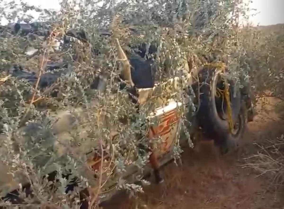 Al-Shabaab fled, leaving vehicles hidden under trees in Hirshabelle. Brave locals and troops found them after deadly strikes. “The Khawarijities are collapsing,” said a gov’t official.
#somalia