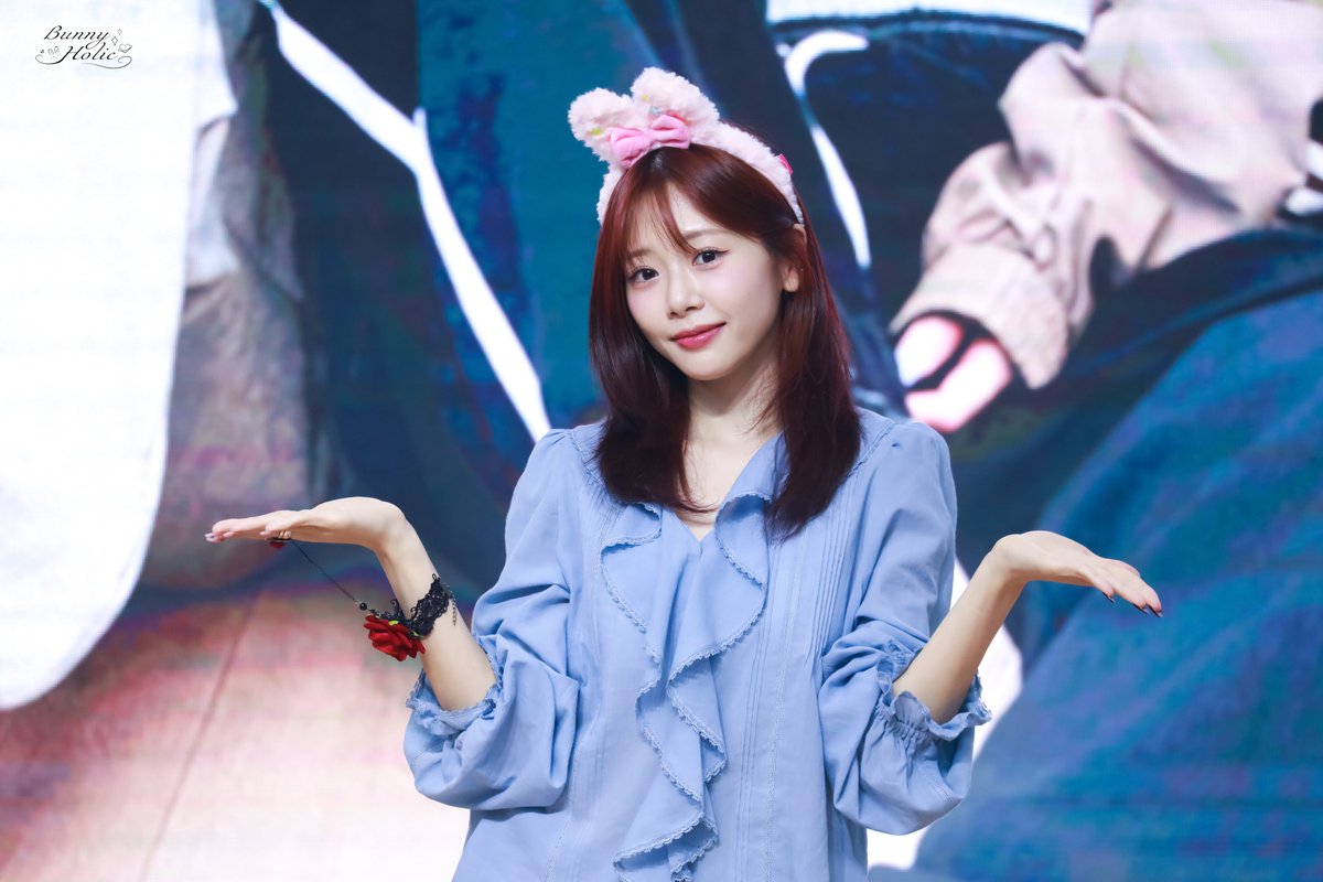 250603 MS 팬싸

 𐐪₍ᐢ. ̫ .⑅ᐢ₎𐑂 

#JIU #지유 
#UAU #유아유 
#Dreamcatcher #드림캐쳐