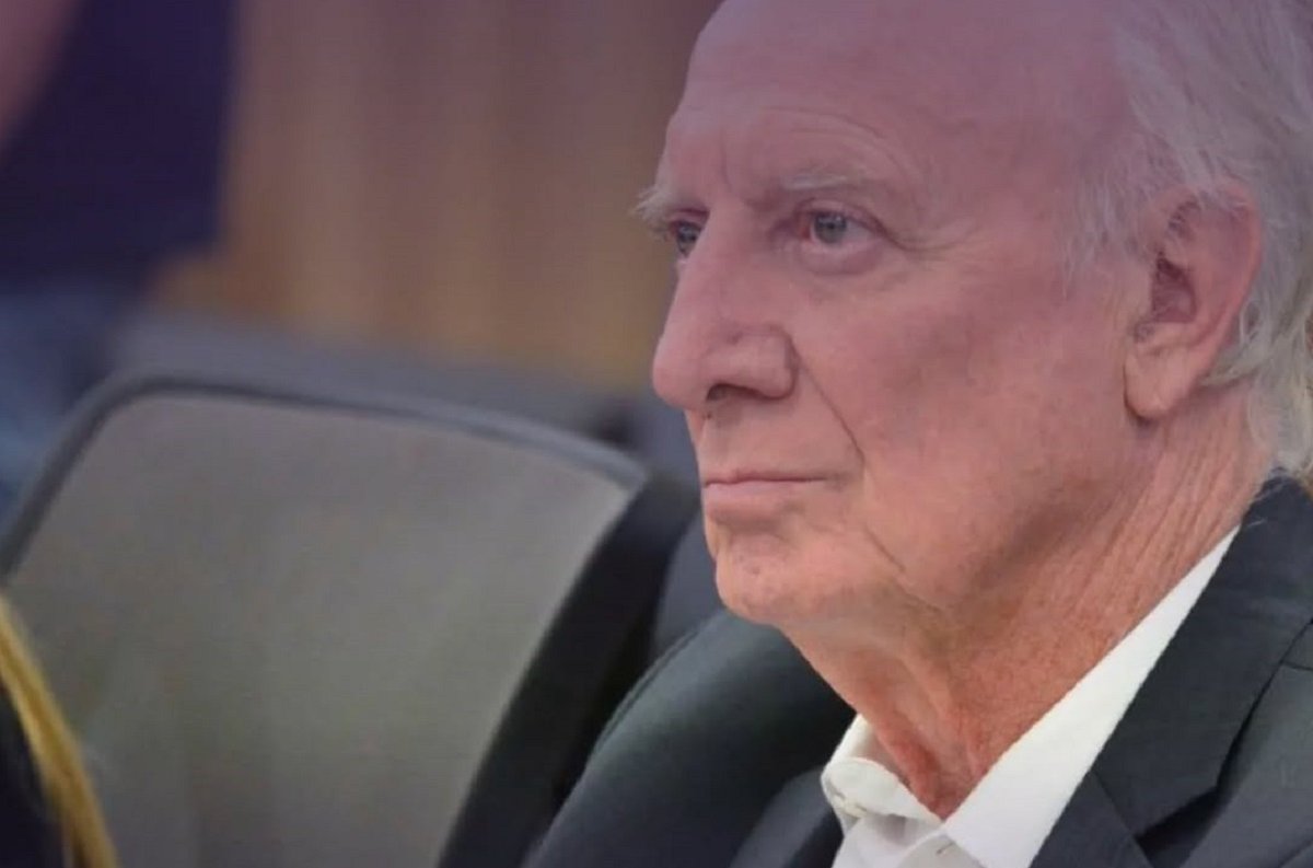 Julio Moreno justificó su voto en contra de la reforma jubilatoria: "Usaron los aportes como caja política"

elintra.com.ar/2025/06/08/jul…