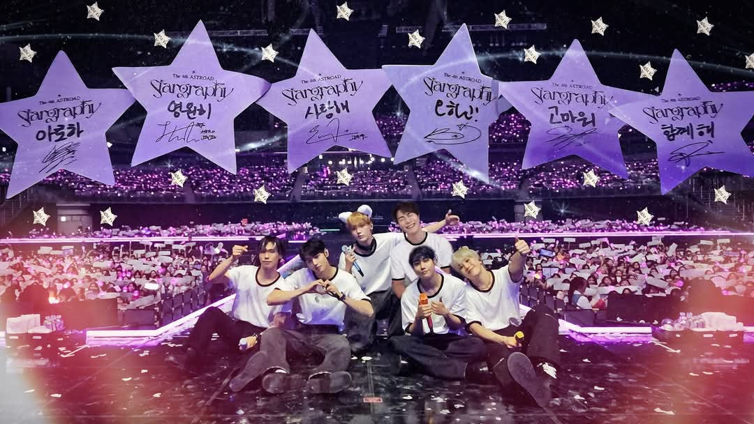 lpzaroha98's tweet photo. Mi corazón se sintió completo por un momento 
Me sentí tan feliz de verlos juntos de nuevo, como si el tiempo no hubiera pasado 
#ASTRO #Stargraphy #아스트로 https://t.co/rMp7fxT8sG