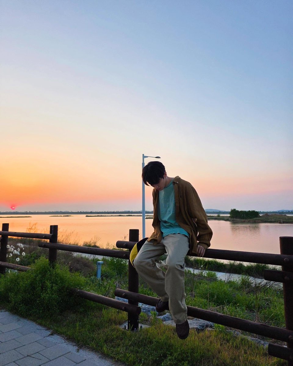 Minhyhung's tweet photo. https://t.co/QxsX7yhkYi