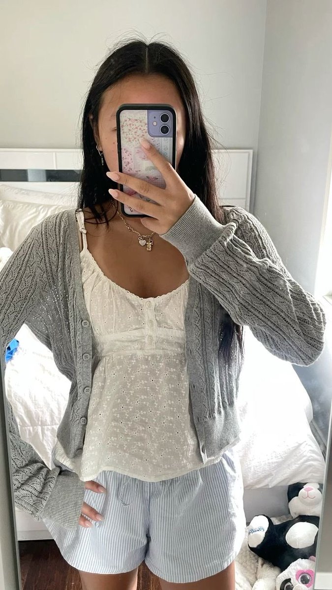 cardy cardigan tweet media