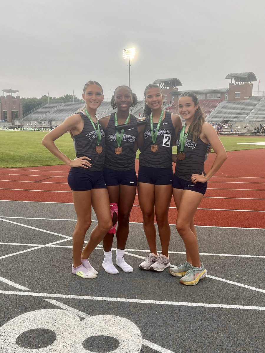 ⭐️ Nicole Smith, Autumn Besett, Brooke Jones, Teighlor Humbert - All-Ohioans, 4x400

5th place, 3:53.19