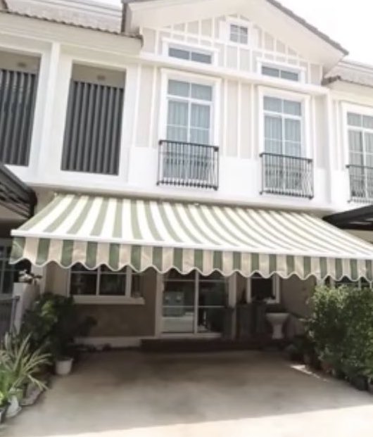 joobijoob's tweet photo. earth’s house                             earth’s home https://t.co/LcgMthIf4G