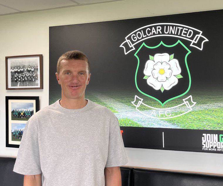 First Interview: Joe Skarz

Get to know Joe!

#SkarzIsBack

Up the Village!
golcarunited.co.uk/news/first-int…