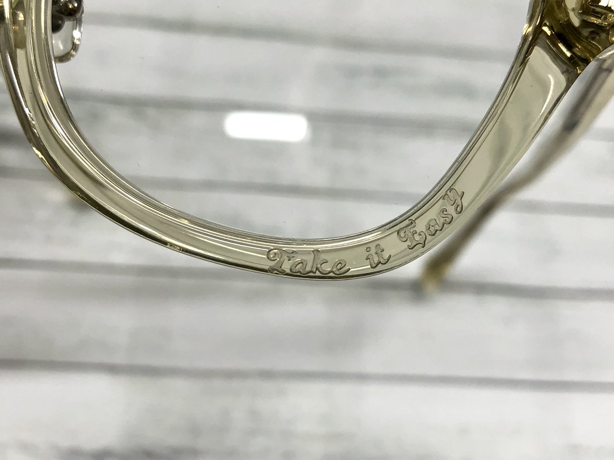 edakanfurugi's tweet photo. N.S.Hのメガネ、Take It Easyを買い取らせて頂きました！
MADE IN SHIBUYAの文字も入ってます😁
ありがとうござい���した！👓

#nsh #takeiteasy #サングラス #伊達メガネ #madeinshibuya #クリアフレーム #古着 #藤枝鑑定団 #古着屋pep https://t.co/LJIJgPzDU0