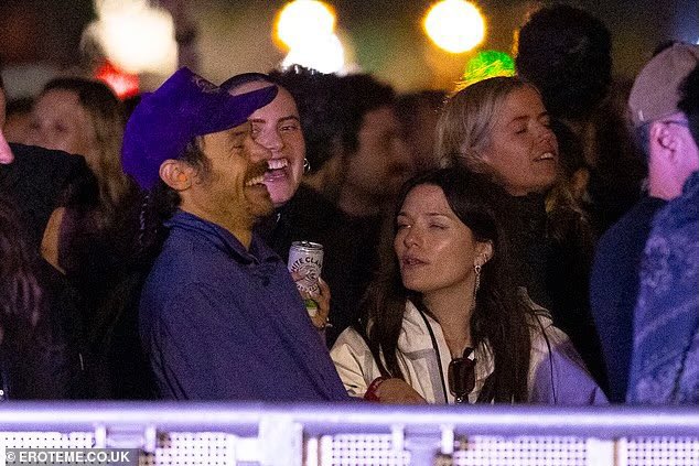 HS4LiveHQ's tweet image. Harry at LIDO Festival yesterday.