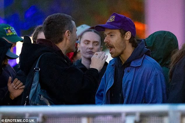 HS4LiveHQ's tweet image. Harry at LIDO Festival yesterday.
