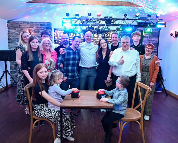 An amazing time in the Far North celebrating Donald’s birthday and all in thanks for his family’s fantastic support of Cash For Kids. Until next time, Wick 🙌🏻