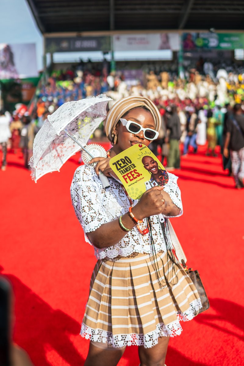 Sterling_Bankng's tweet image. Too much drip, we had to issue a caution: sunglasses required 😎🌞🔥

#OjudeOba2025 is a whole movie!

#Sterling #ZeroTransferFees
