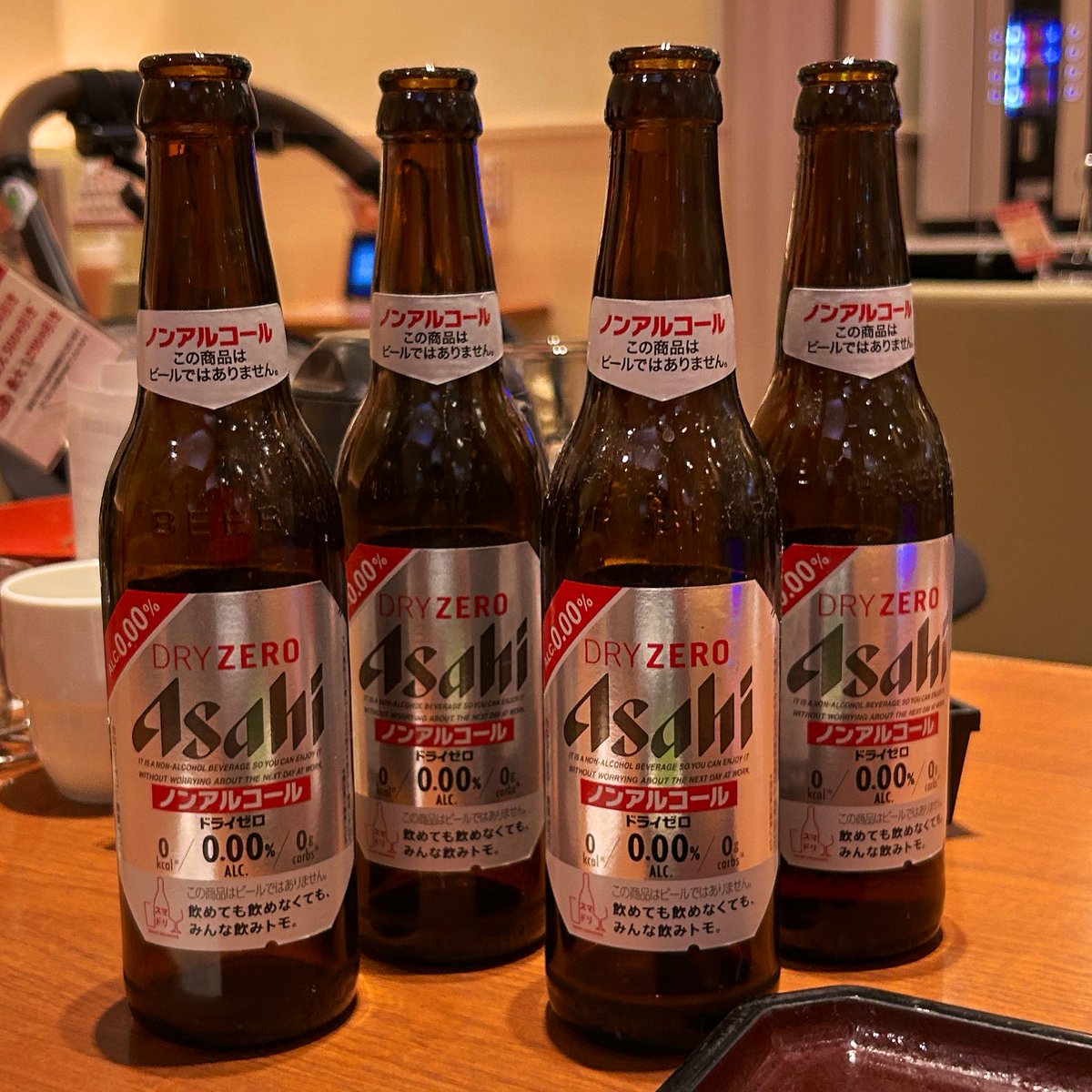 こちらは日曜夜の葛藤を表現したアートとなっております