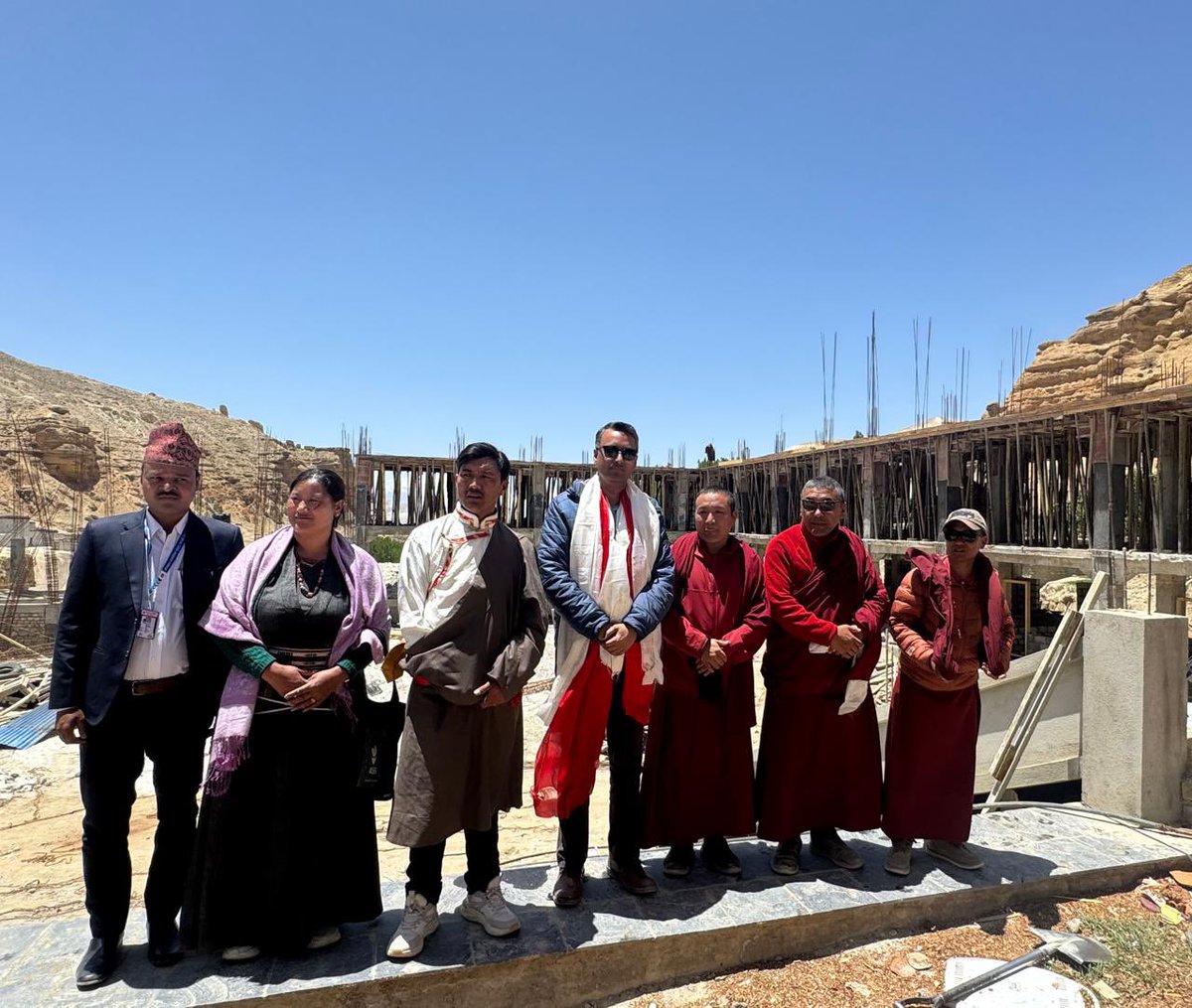 IndiaInNepal's tweet image. (2/2) DCM @IndiainNepal also visited the Lowo Nyiphug Namdrol Norbuling Monastic School, the dormitory building of which is currently being built as another #HICDP in Lomanthang, Mustang.