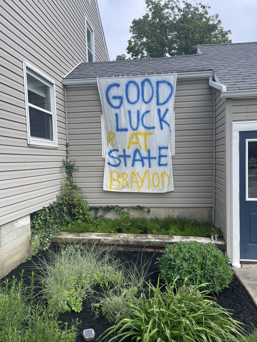 Had no clue 3 years ago I was goin to have to hang this thing 8 times..Bitter sweet week coming up!! WTH.. May as well give it 1 more shot gentlemen!! <a href="/Fish_Report/">Fish Report®</a>  <a href="/B_Cordonnier21/">Braylon Cordonnier</a>