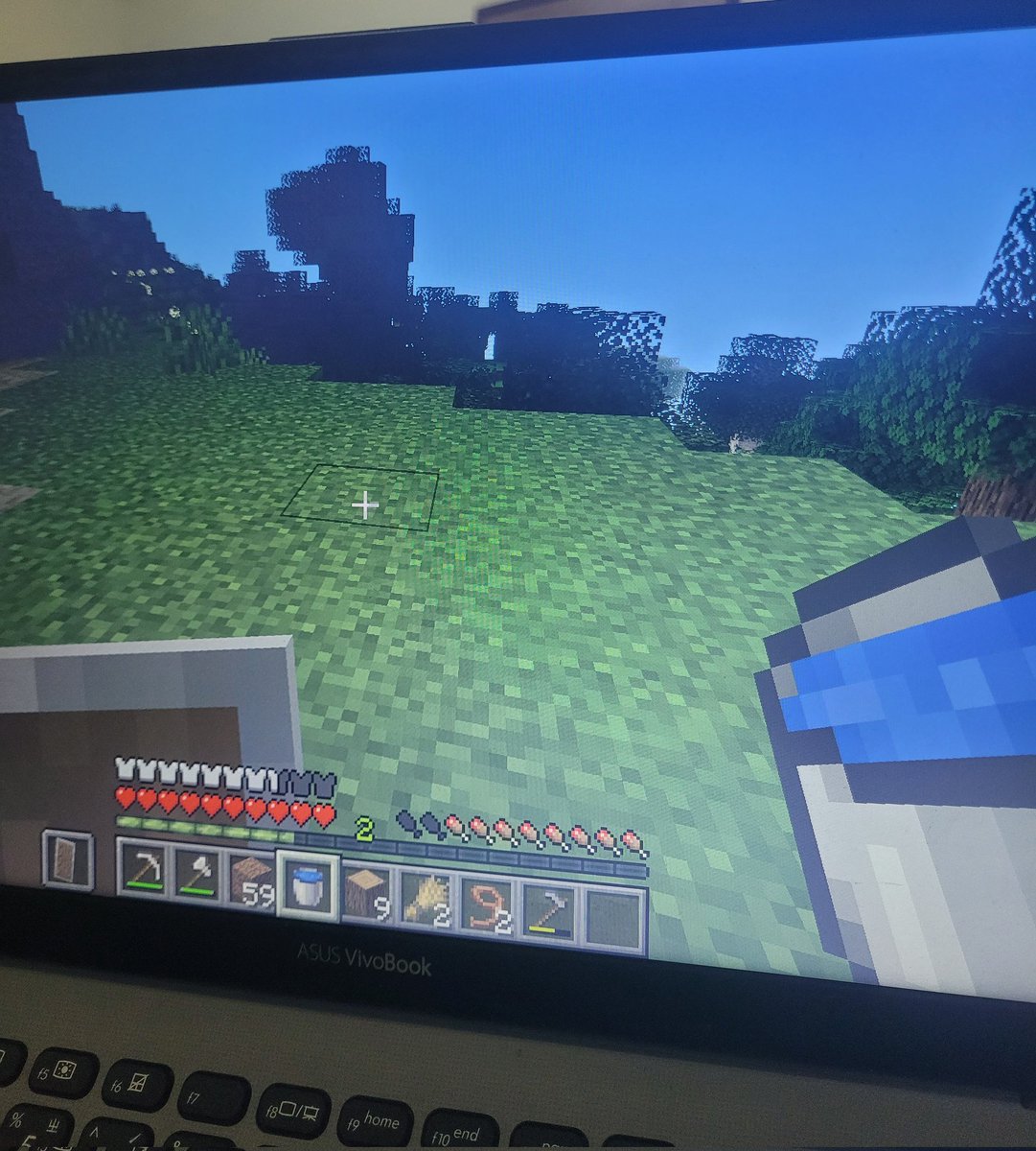 好難得跟朋友玩Minecraft
我唯一喜歡的遊戲