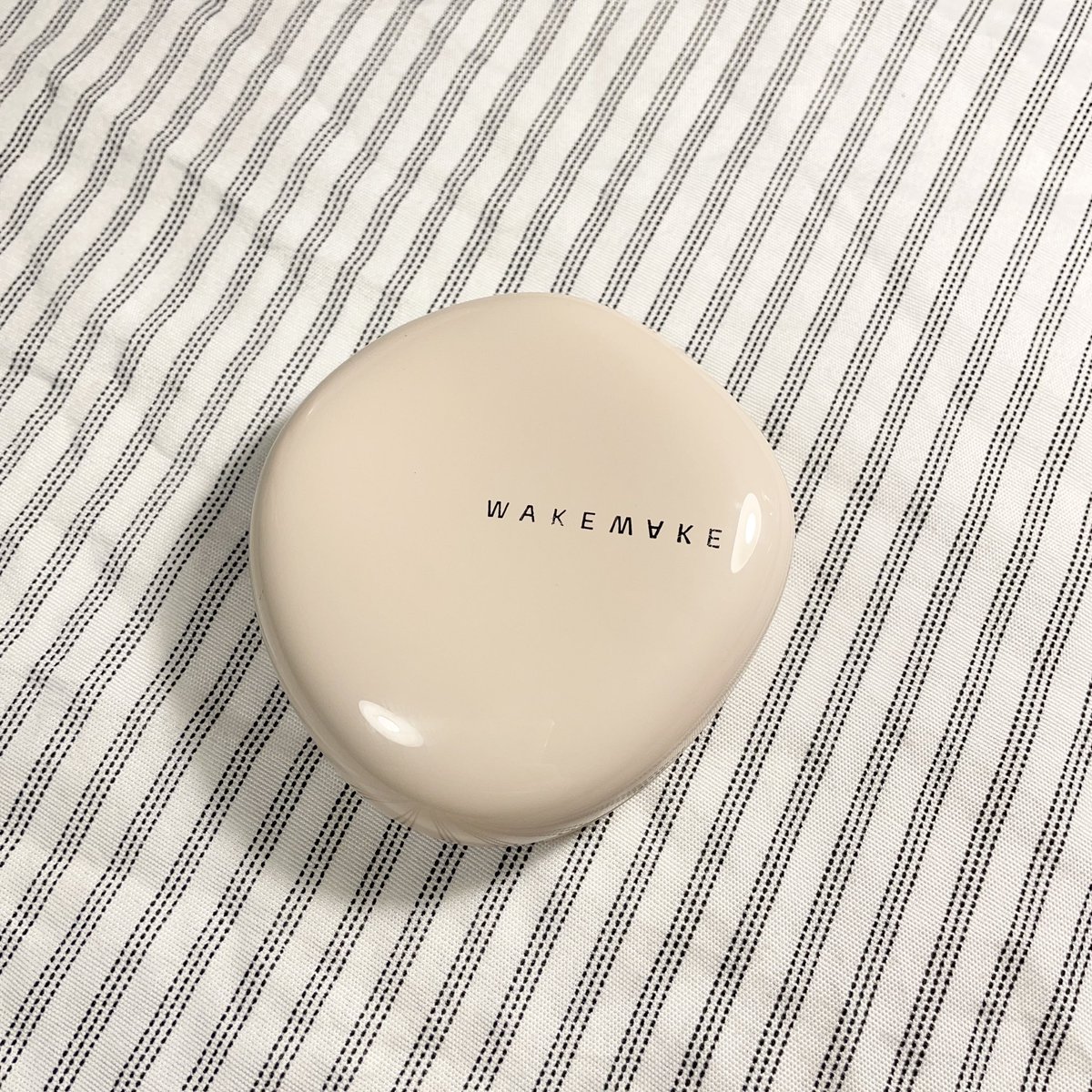 konprodstuff's tweet photo. ⋆ ࣪. คุชชั่น wakemake
water glow coating balm

ตัวนี้แมสมากที่เกาหลี ใช้แล้วผิวฉ่ำตะโกนมาก
เหลือ 80% หมดอายุ 2027
*มีตำหนิ รีฟิลไม่แน่นไปกับตลับ ต้องใช้เล็บดีนตัวรีฟิลไว้ตอนเปิด

ราคา 200 บาท

#ส่งต่อเครื่องสำอางค์ #ส่งต่อเครื่องสำอาง #ส่งต่อคสอ #เครื่องสำอางค์มือสอง #wakemake https://t.co/yOdNUOUquO