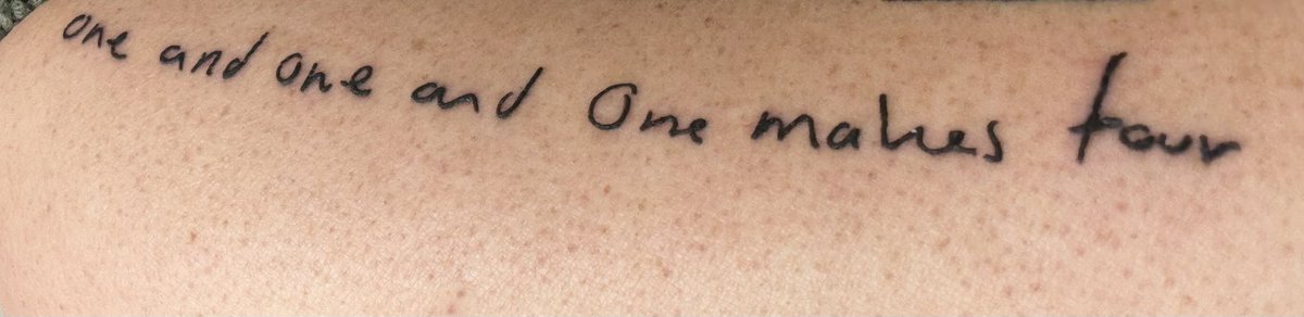 Victoria_Lowe99's tweet image. If you know…. You know! #twohandwrittentattoos #meansthemeans #TomHingley #Suede #TheFrankandWalters