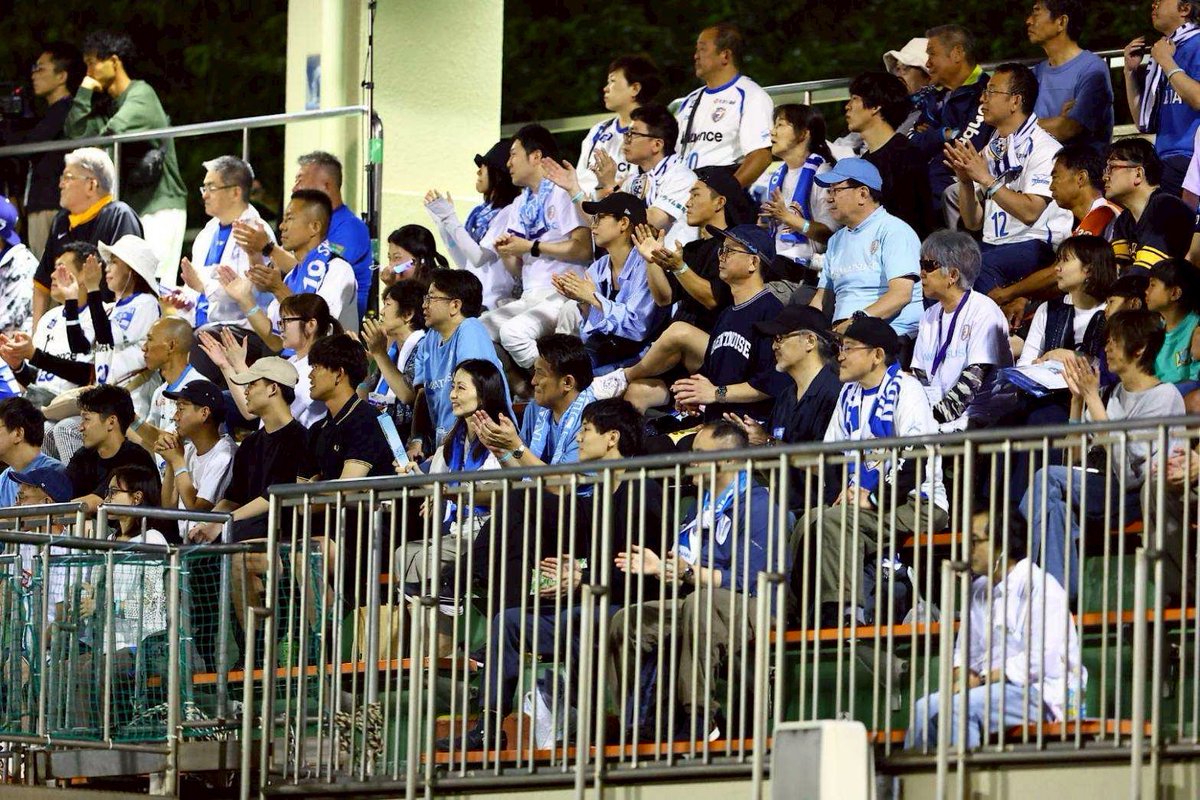現地・配信での応援有り難うございました！
攻め続け、『相手に何もさせない』を突き詰めていきます⚽️