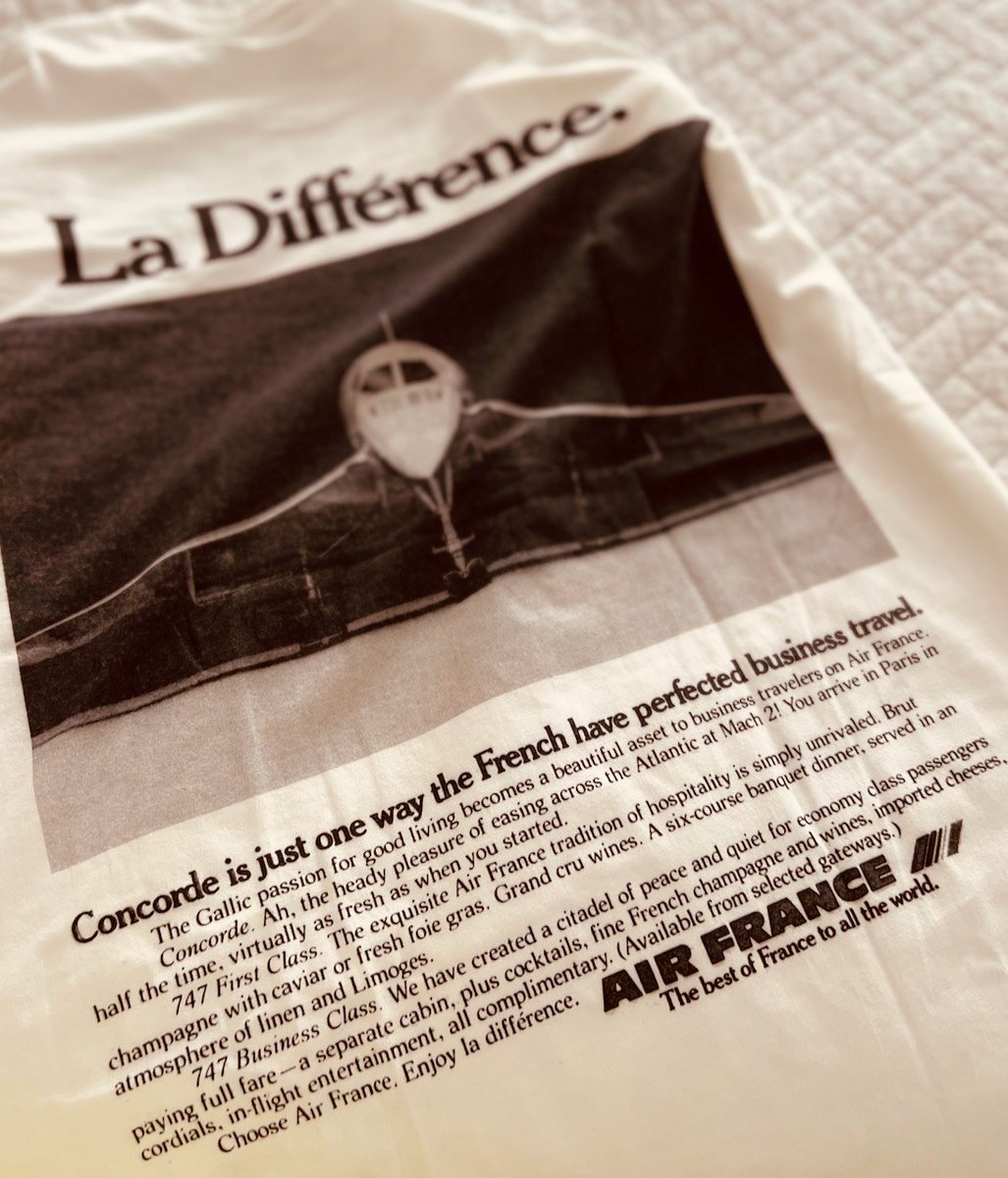 ⁉️ Did you ever get a chance to fly Concorde? 
#AvGeek t-shirt 👚 alert!
"La Différence" <a href="/airfrance/">Air France</a> 
Concorde - 747 First Class (caviar and foie gras!) - 747 Business Class 
#AirFrance