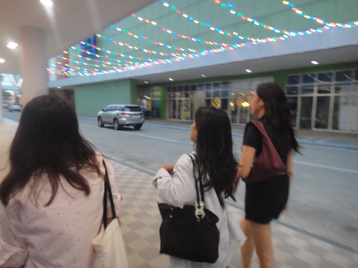 laliafiles's tweet photo. 🎐—060725

some digicam pics from yesterday ! 🍩✨🍀 https://t.co/Qn4uYKqVO7