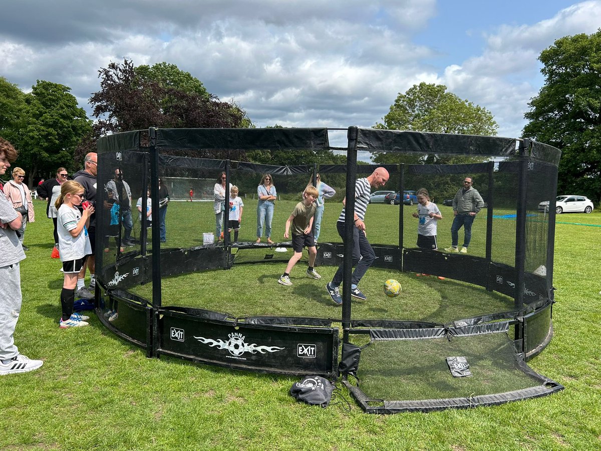 4-4-2-sports (@442sports1) on Twitter photo Massive thank you to Dave and all <a href="/Borehamwood2000/">Boreham Wood 2000 FC</a>
For letting us be part of today
Congratulations to all the players on there awards
Hope you and your families have a great summer Massive thank you to Dave and all <a href="/Borehamwood2000/">Boreham Wood 2000 FC</a>
For letting us be part of today
Congratulations to all the players on there awards
Hope you and your families have a great summer