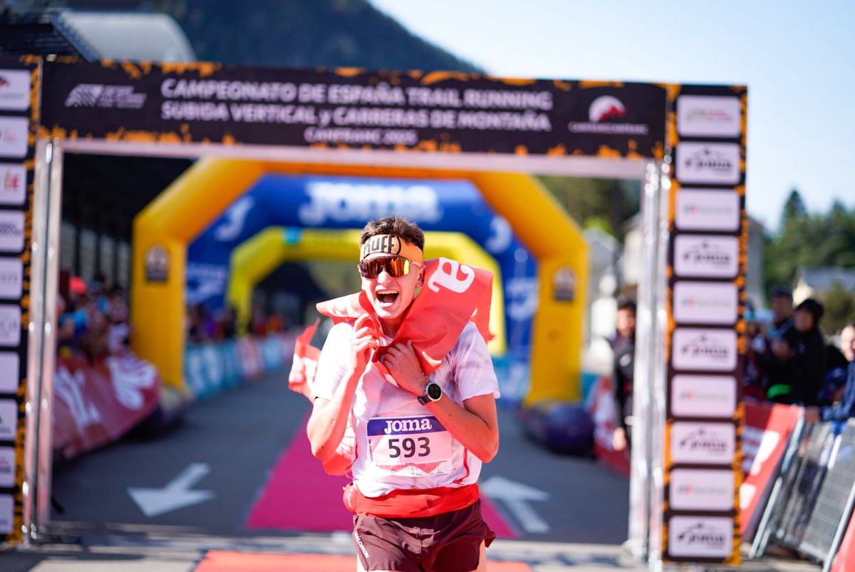 Jan Torrella i Onditz Iturbe, reis de Canfranc en el Campionat d’Espanya de Curses de Muntanya 

El jove corredor català revalida el títol estatal i guanya un bitllet pel Mundial. Bon paper dels corredors catalans amb 8 medalles al sarró 🥇🥈🥉

➕INFO➡️ tuit.cat/5ymwi