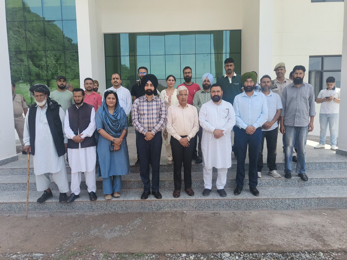 To strengthen and to ensure optimum outreach of higher education in border and remote areas, Prof. Umesh Rai, Vice Chancellor, University of Jammu, today visited  the University’s Poonch Campus and reviewed academic progress and inspected infrastructural projects.