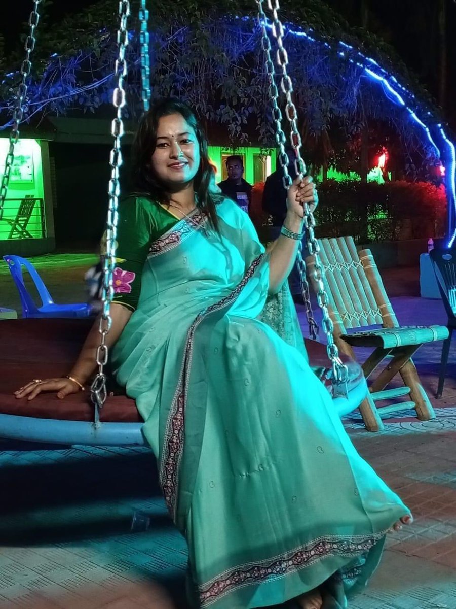 শোভা চুতমারানি 🥵। লদলদে ফিগারের দামড়ি একটা মাল। 🥵❤️