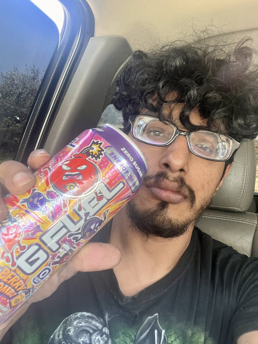 Hope everyone has a 💣 Sunday 😁 <a href="/GFuelEnergy/">G FUEL®</a> Berry Bomb never disappoints