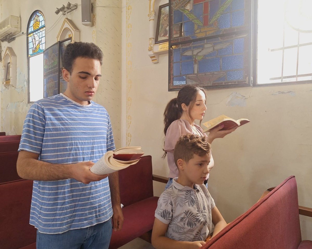 chunguskitten (@chunguskitten) on Twitter photo Pentecost in Gaza
Holy Family Church
June 8, 2025 Pentecost in Gaza
Holy Family Church
June 8, 2025