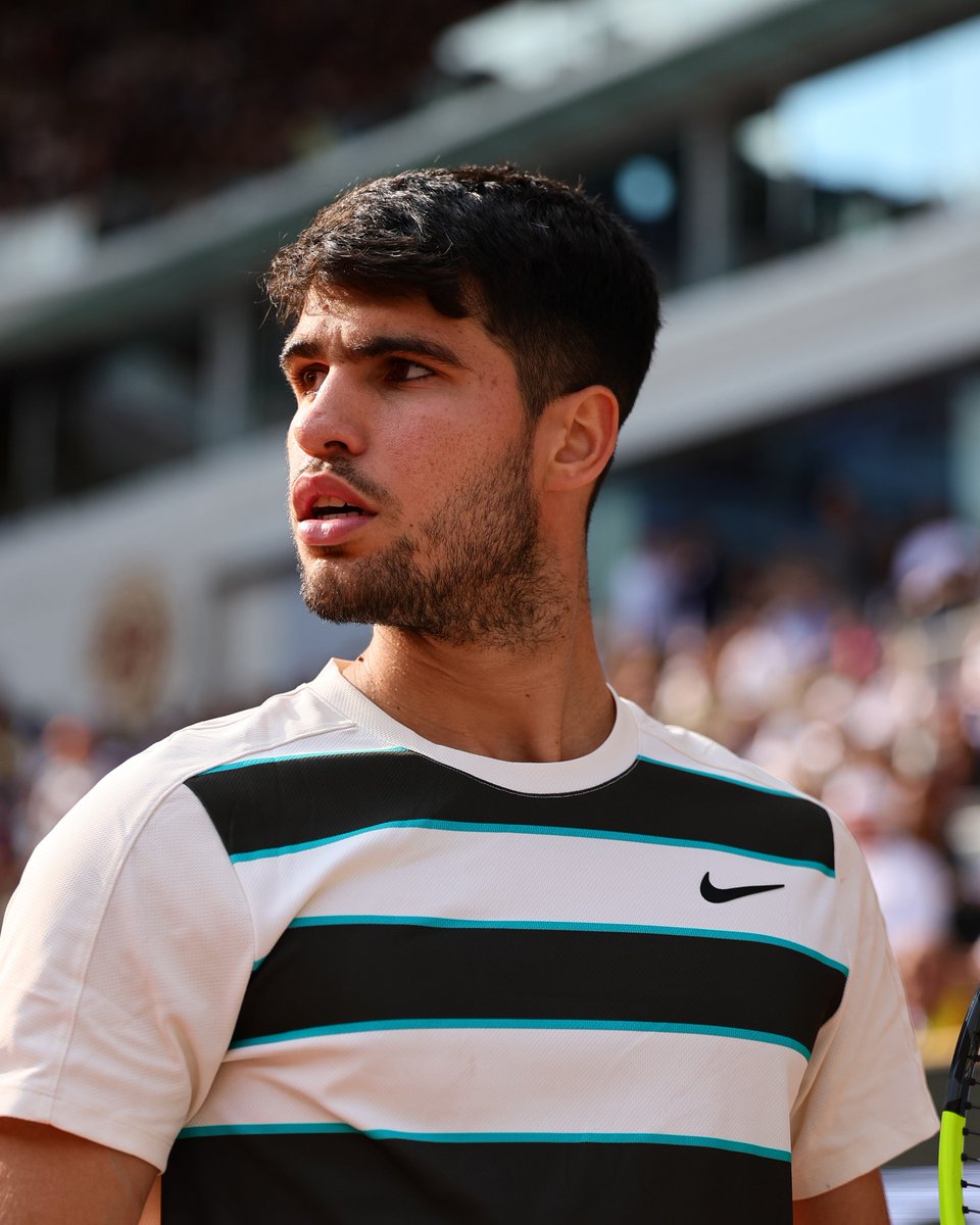 Alcaraz saves THREE championship points. Cold.

#RolandGarros