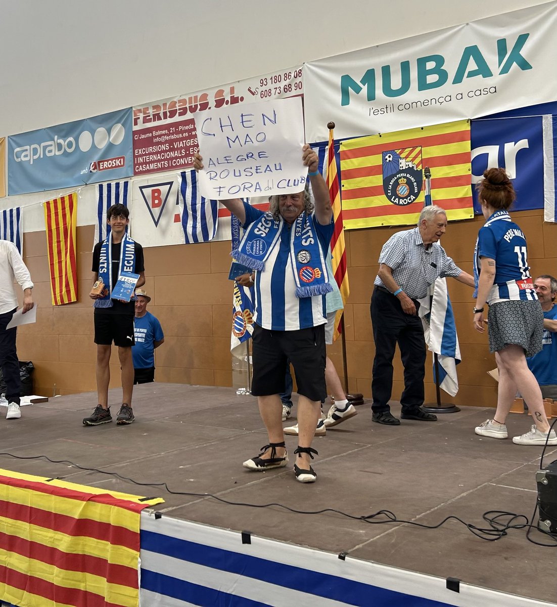 Sempre donant la cara 
FOTEU EL CAMP ! Del <a href="/RCDEspanyol/">RCD Espanyol de Barcelona</a>