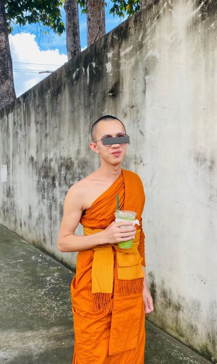 thebkkbss's tweet photo. กินของดีใหญ่ยาวเลยนร้าหลวงพี่เมืองอุบล https://t.co/bVrNTgoUe1