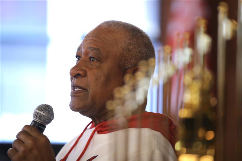 Hall of Famer Ozzie Smith entertained the crowd at today's Cardinals Conversations.