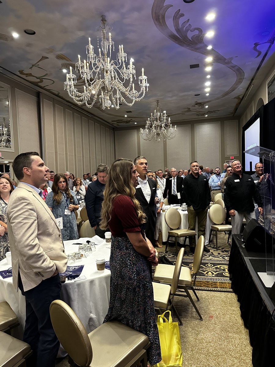 Johnbmann's tweet photo. @JosephCrider leading the gathering of the SBCAL in worship. @SWBTS https://t.co/xSTc9gcrPM