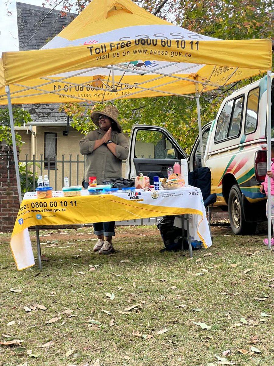 OfficialSASSA's tweet photo. SASSA KwaZulu-Natal proudly supports 30 of our dedicated officials participating in the 2025 Comrades Marathon at the following waterpoints:
*Camperdown
*Ichanga
*Pinetown
*Hillcrest
*Westwood
#Comrades2025
#IsikoMpilo
#MoreThanARace
#SASSACARES https://t.co/mc3UhbpLBt