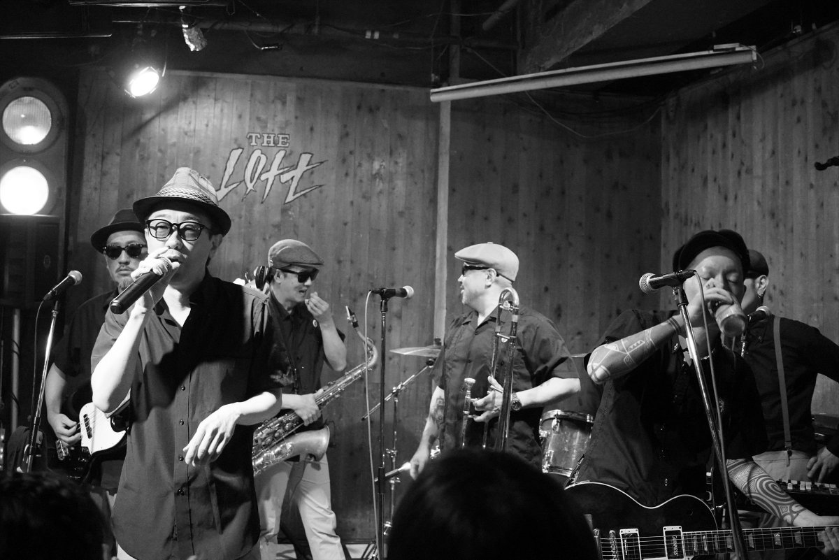 aishukaido's tweet photo. 【届け！！】6月7日 ONE FOUNDATION@新宿LOFT BAR LOUNGE、あれこれ写真その１／５。その他は→ https://t.co/vF0abDvrlj #ONEFOUNDATION #ワンファン #RUDEBONES #ルードボーンズ #STEPBYSTEP #ステステ #DALLAX #ダラックス https://t.co/bpgA1BWGPN