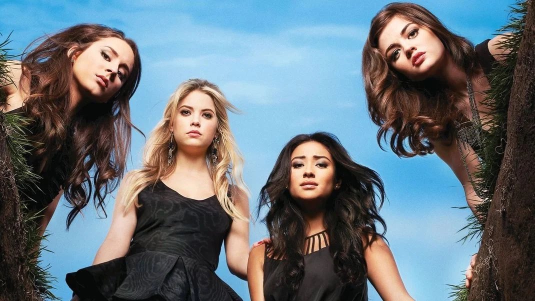 SeriesReporter's tweet image. Hace 15 años se estrenaba la serie #PrettyLittleLiars.